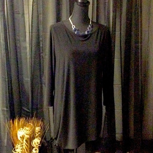 Slinky Brand Tops - Slinky brand acemetrical top